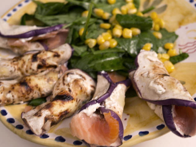 Involtini di melanzane e salmone