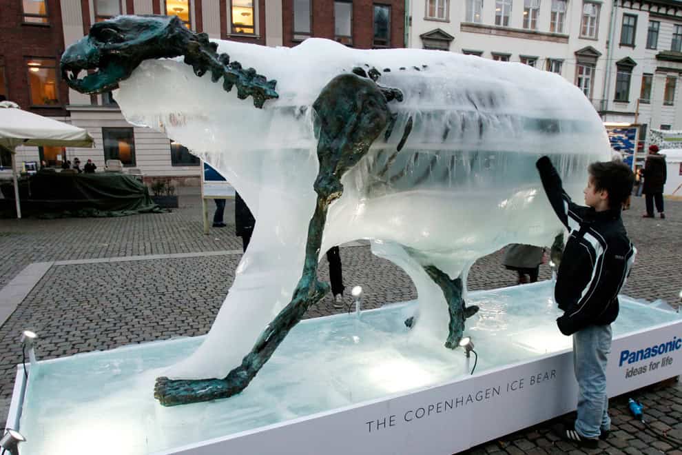melting polar bear campagna WWF