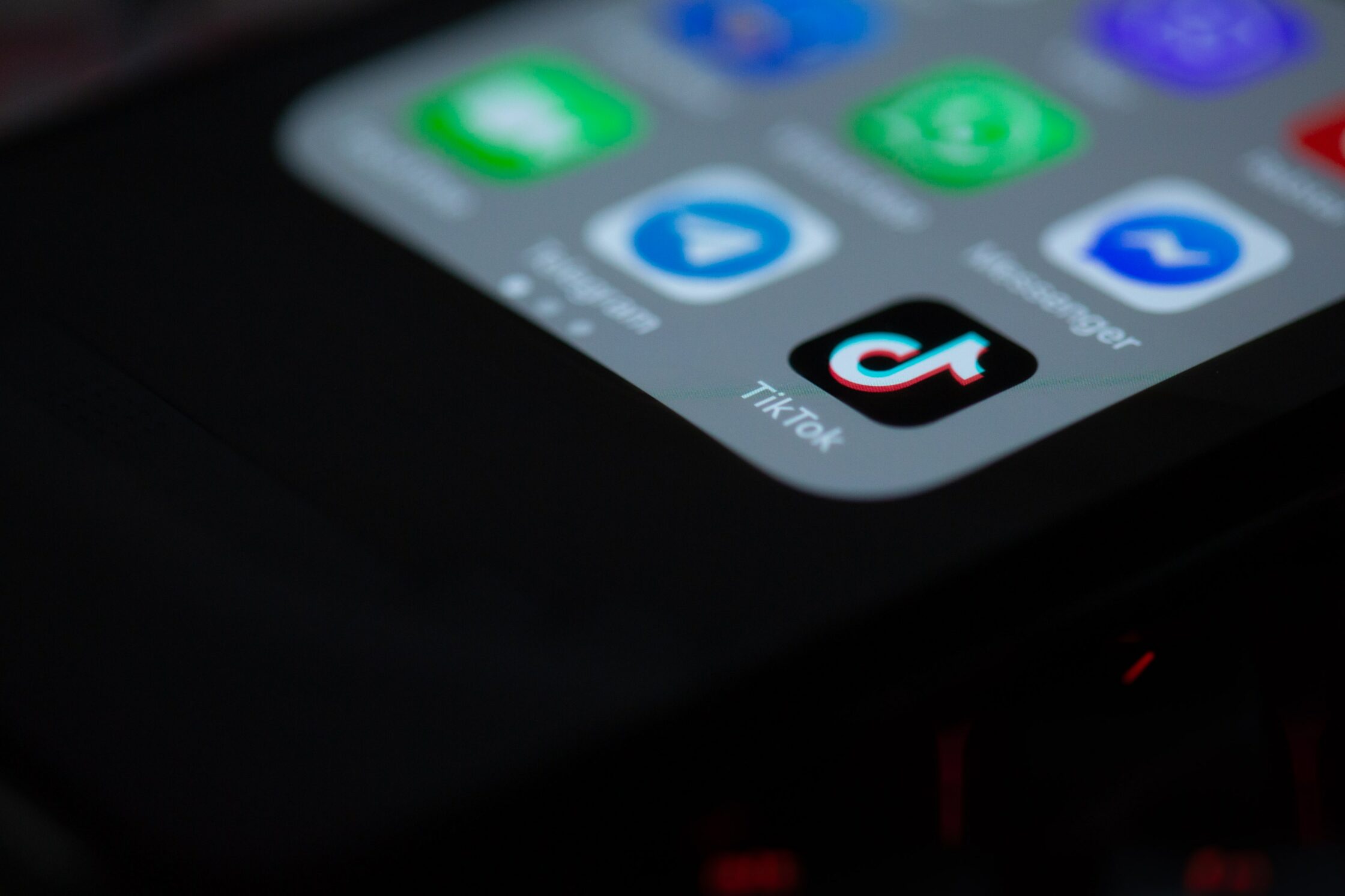 TikTok per aziende: come far crescere Awarness e fatturato