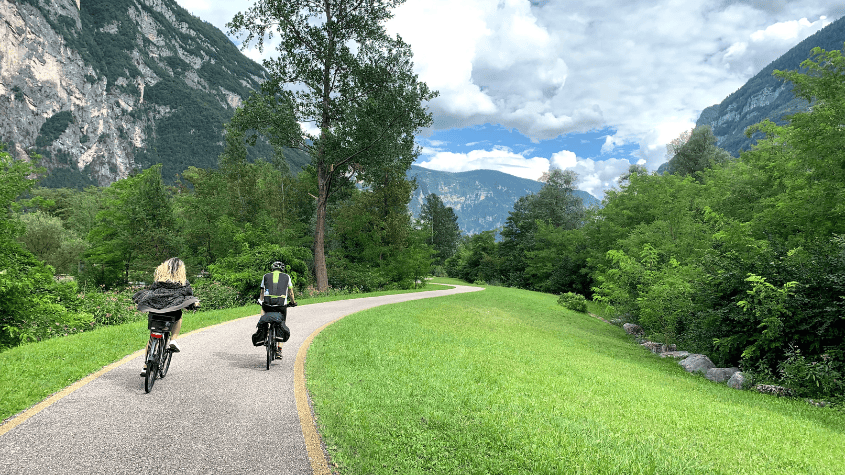 ciclisti in montagna